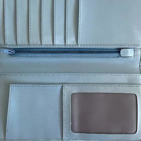 Hello Kitty Light Blue Wallet - Picture 6 of 8